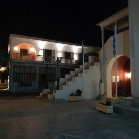 New Garden's House * Leonidio