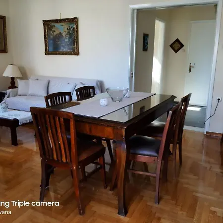 New Garden's House Апартаменты Леонидион