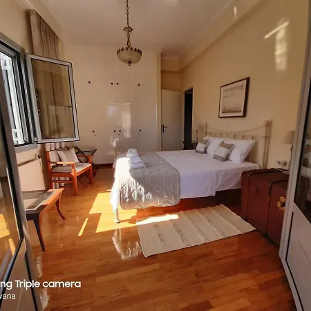 New Garden's House Apartment Leonidio