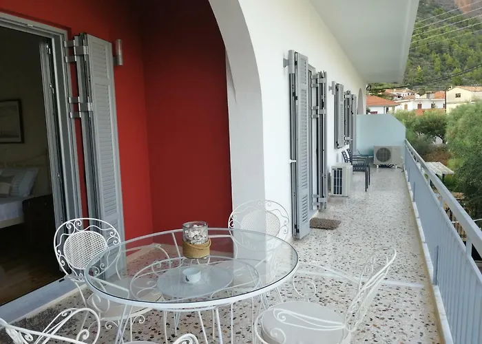 New Garden's House Leonídion