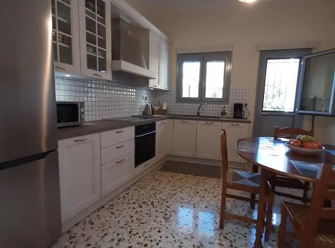 New Garden's House Lägenhet Leonídion